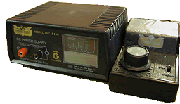 AristoCraft Two-Piece Power Supply solution with regulated power supply and separate rheostat/inertia/'pulse power' controller.