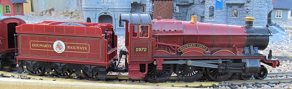 Lionel's battery-powered G gauge Hogwarts Express locomotive. Click for bigger photo.