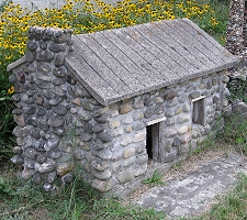 This stone cottage seems to be built like a 'real' stone house. Click for bigger photo.