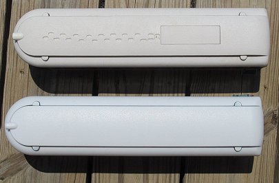 The Lionel Ready-to-Play observation car roof compared to the older G-gauge car.  Click for a bigger photo.